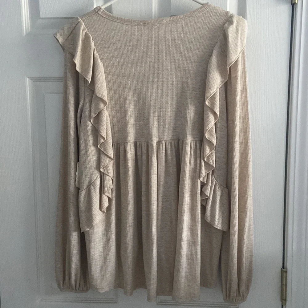 Altar’d State long sleeve top - Picture 2 of 2